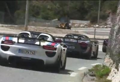 Cosa ci fanno sei Porsche 918 Spyder a spasso per Monaco?