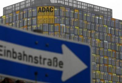 Scandalo ADAC, Mercedes, Volkswagen e BMW restituiscono i premi