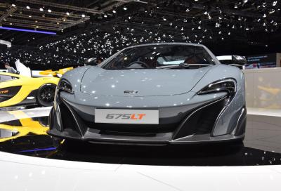 McLaren, 40 nuove immagini e 5 video della 675LT 