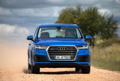 Nuova Audi Q7 2015, prezzi, foto e video degli ultimi test in Namibia