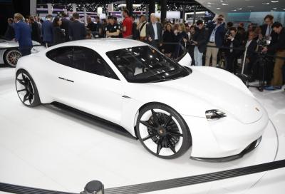 Porsche Mission E concept 2015, nuove foto e video