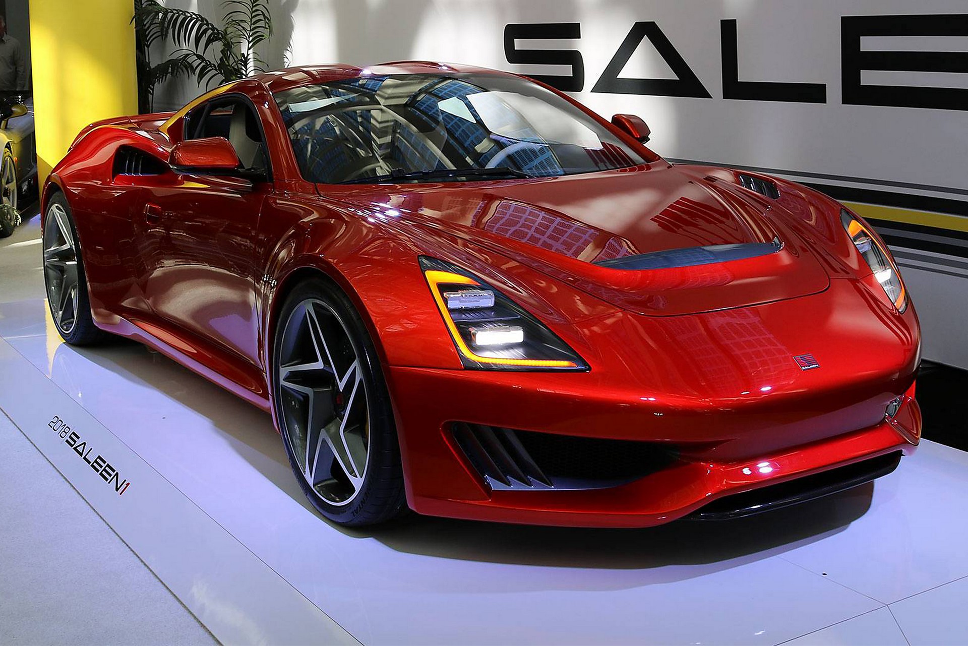 Лучшие автомобили видео. Saleen s1 Racing. Saleen s1 2018. Saleen s1 Concept. Saleen 2022.