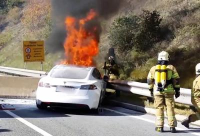 Auto elettriche: l’incendio non è facile da domare