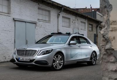 Mercedes: l’auto comunicherà con i pedoni