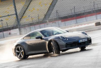 Porsche 911 (992): il cambio manuale torna in gamma