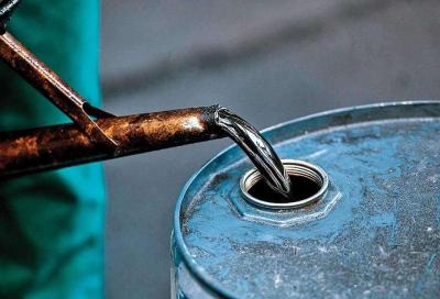 Crisi petrolio: riduzione di 10 milioni di barili al giorno