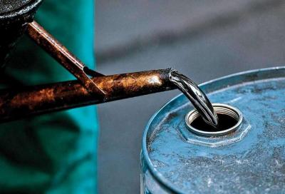 Petrolio: il prezzo al barile scende sotto zero