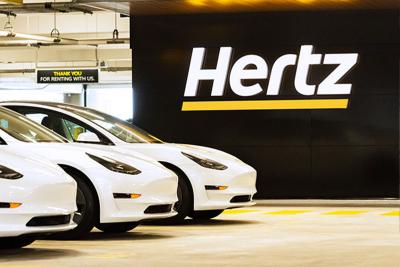 Hertz acquista in USA 100.000 Tesla Model 3 per un valore di $ 4,2 miliardi