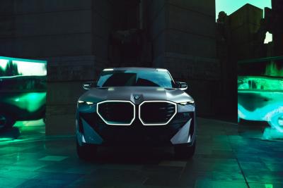 La nuova BMW Concept XM da 750 CV 