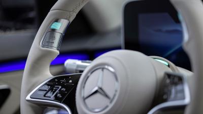 Mercedes-Benz riceve la prima approvazione a livello internazionale per la guida autonoma di livello 3 