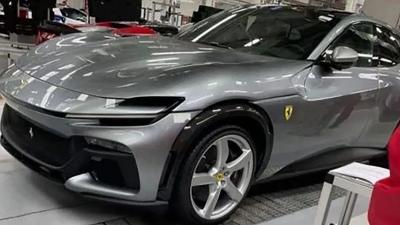 Ferrari Purosangue, svelata a settembre