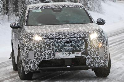 Nuovo Peugeot 3008 SUV, continuano i test invernali