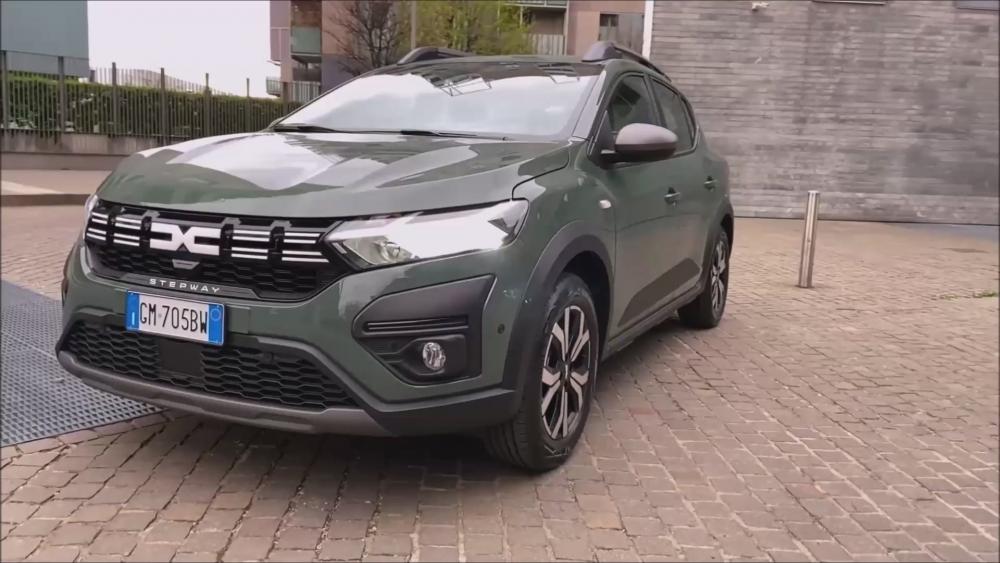 Video: Nuova Dacia Sandero Stepway - Automobilismo