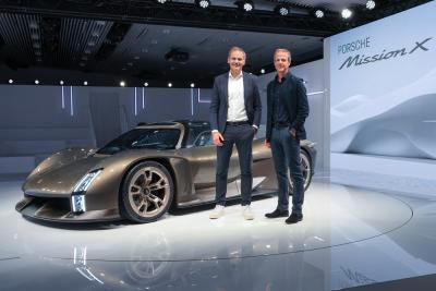 Porsche Mission X: l'hypercar elettrica dei record