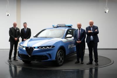 Consegnata la prima Alfa Romeo Tonale alla Polizia di Stato