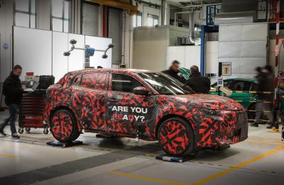 Alfa Romeo Milano: debutto annunciato il 10 aprile