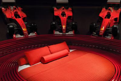 Con Arbnb “Icone” sarà possibile dormire all’interno del Museo Ferrari di Marannello in occasione del Gran Premio di Imola ma non è tutto… 