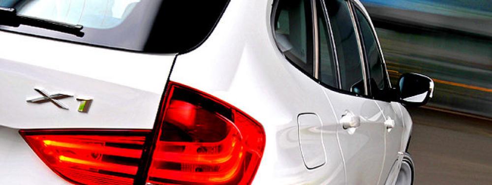 BMW X1: prezzo, dimensioni, interni, motori